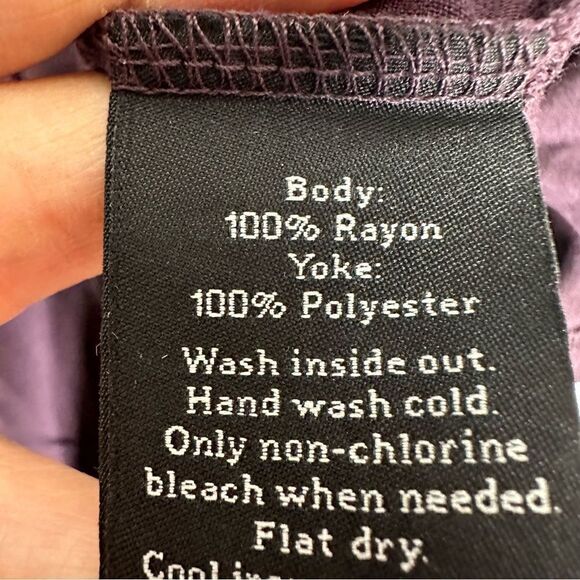 Rock & Republic small purple top - Picture 8 of 9